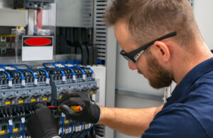 Oportunidade para técnico de manutenção elétrica; Confira já!